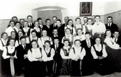 Jaunlaicenes izglītības biedrības Strauts koris