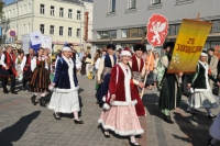 Poļu kultūras centra jauniešu tautas deju kolektīvs Kukulečka. Fotogrāfs J. Dunaiskis